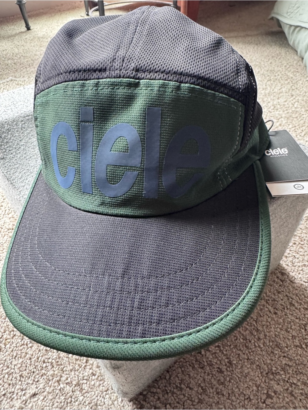 Ciele Athletics Men’s Green & Black Running Cap